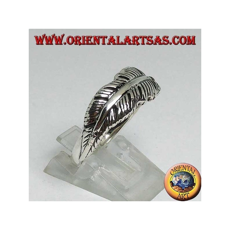 Anillo de plata con forma de pluma india