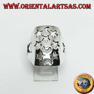 Anello in argento rettangolare traforato con stelle e lune