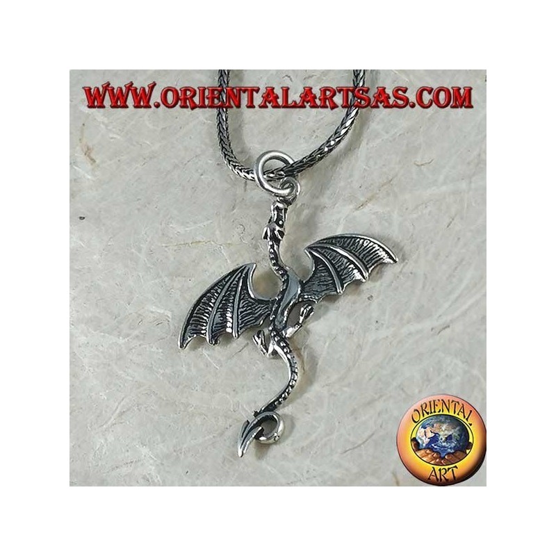 Colgante de plata, gran dragón basilisco celta