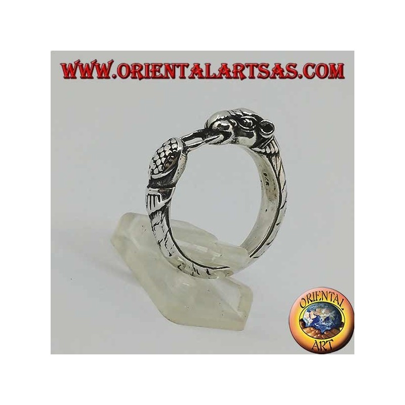 Bague en argent avec une panthère (ouroboros)