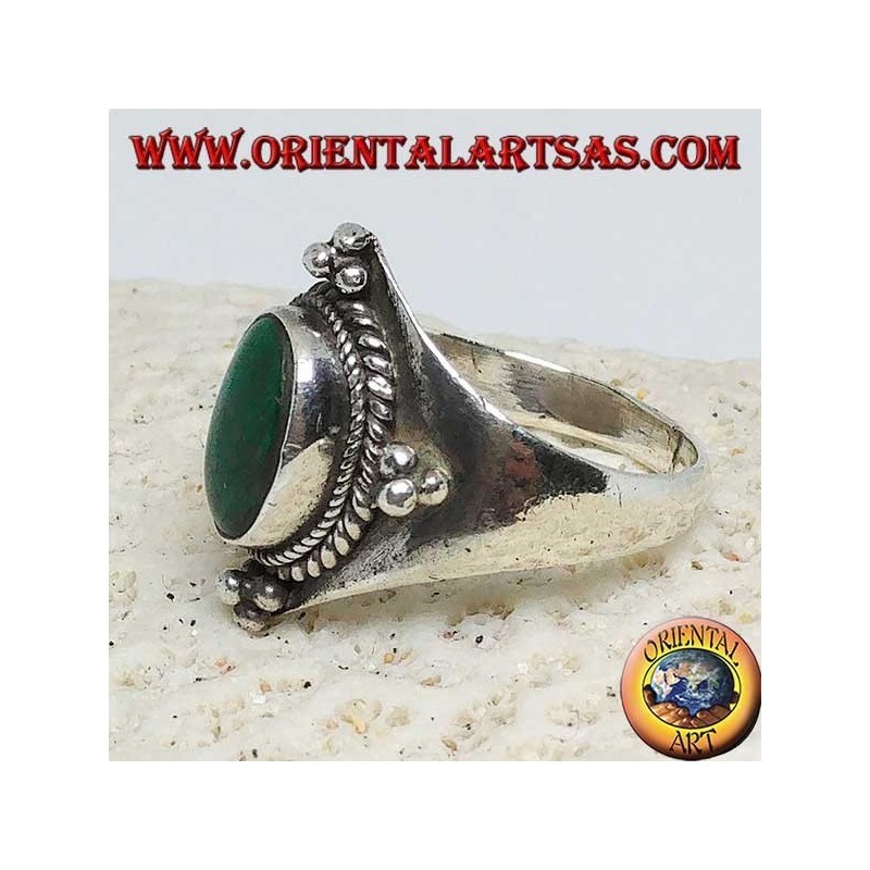 Bague en argent avec décoration ovale en malachite et boule