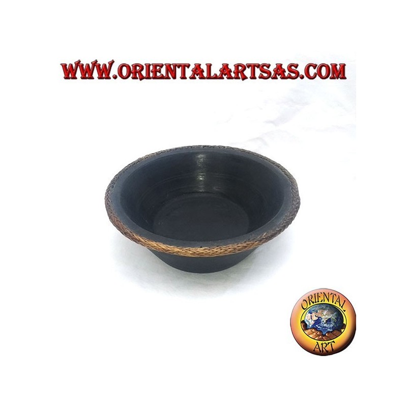 Mahogany bowl with protruding edge in woven wicker