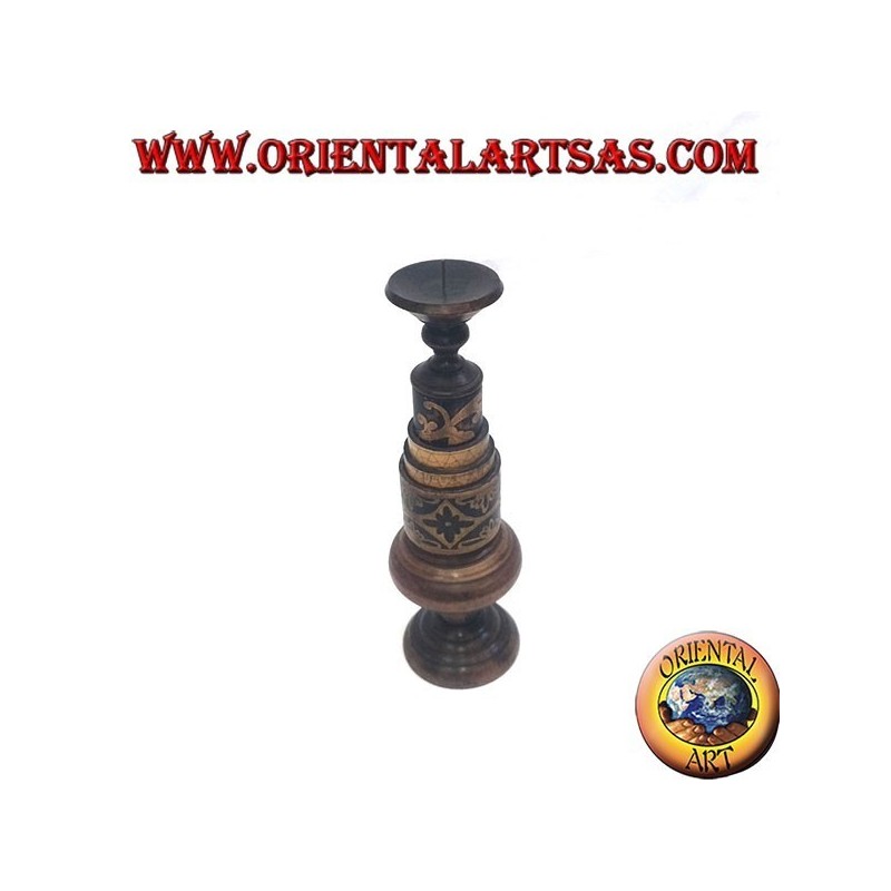 Cylindrical candle holder with floral engravings in mahogany wood (low)