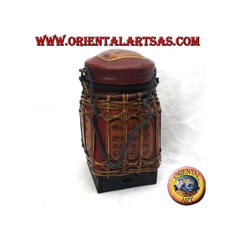 Boîte thaïe traditionnelle avec dentelle de bambou (cylindrique, bordeaux)