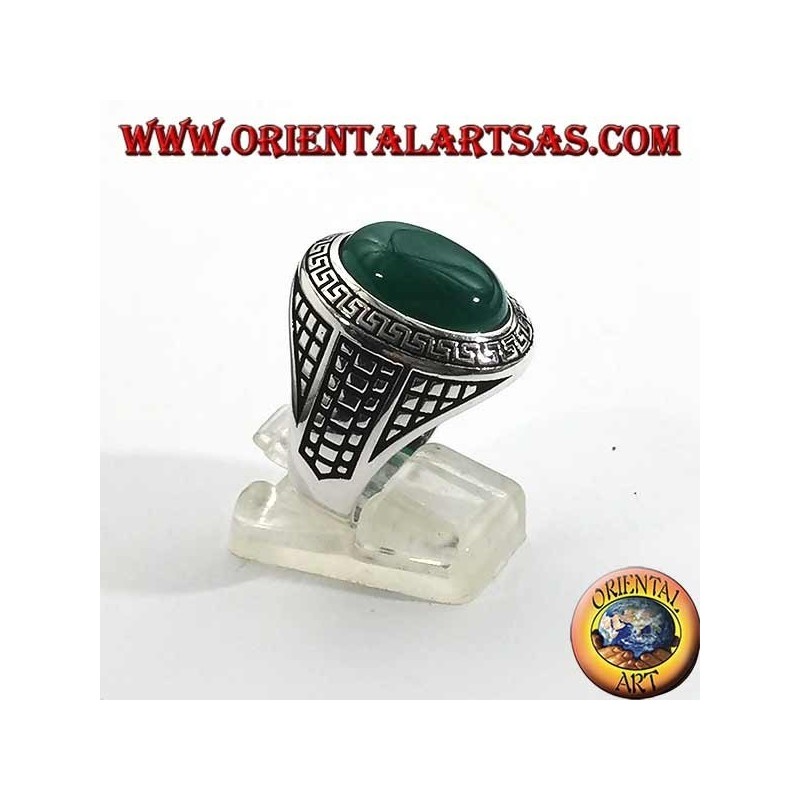 Silver ring with large oval green agate surrounded by a bas-relief grid