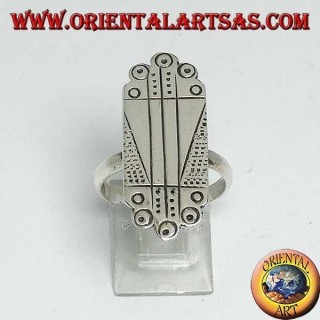 Anello in argento a piastra con incisioni artigianali