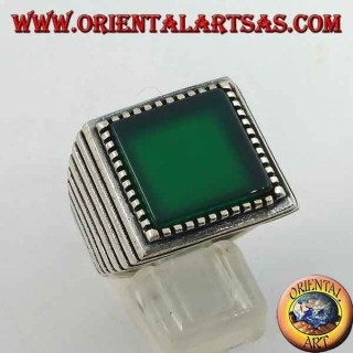 Anillo de plata con ágata verde cuadrada grande, a rayas en los lados