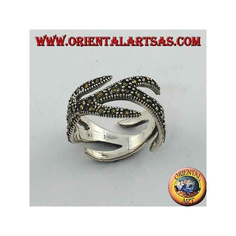 Anillo de plata con marcasita, diseño de fuego tallado