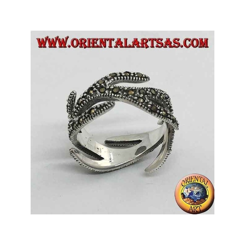 Anillo de plata con marcasita, diseño de fuego tallado