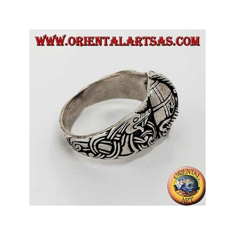 Anello in argento a forma di elmo con incisioni celtiche (grande)