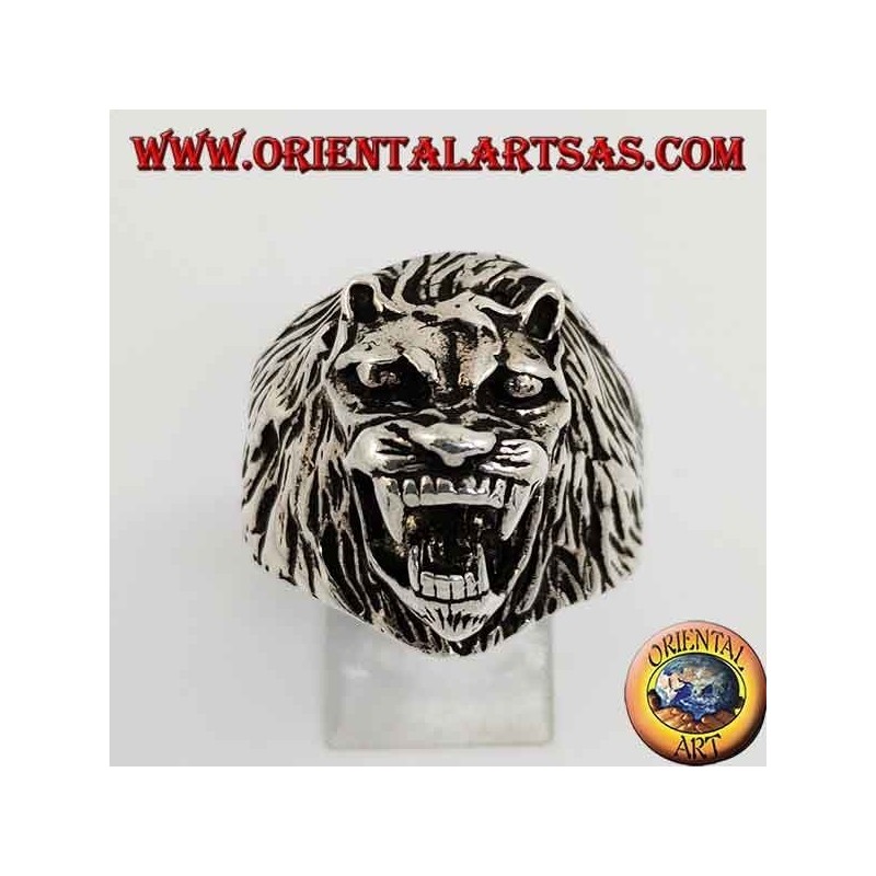 Silver ring, lion's head growling