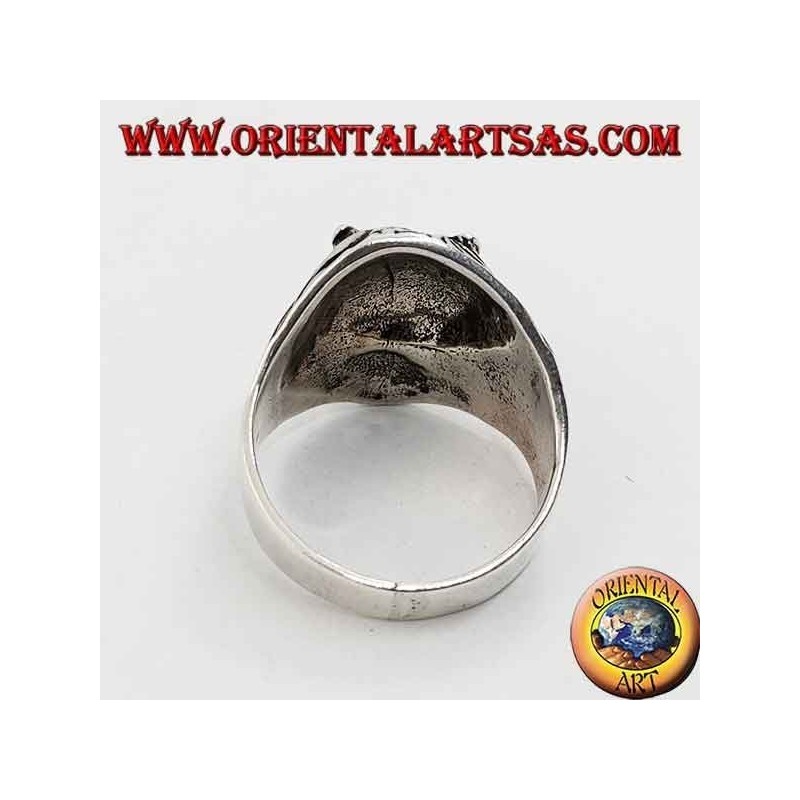 Silver ring, lion's head growling