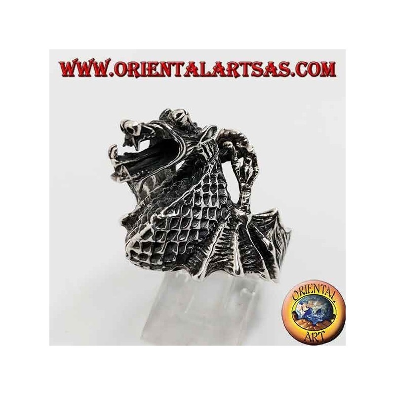 Bague en argent en forme de lance-flammes dragon