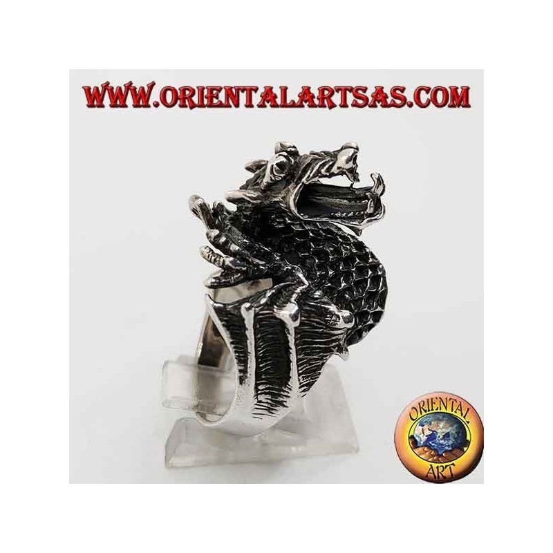 Bague en argent en forme de lance-flammes dragon