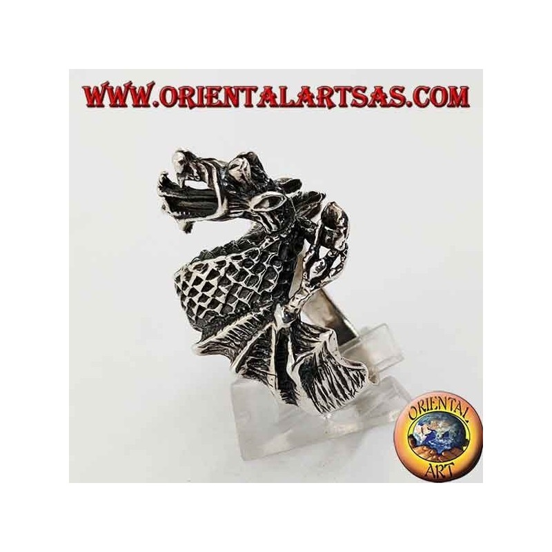 Anillo de plata con forma de dragón lanzallamas