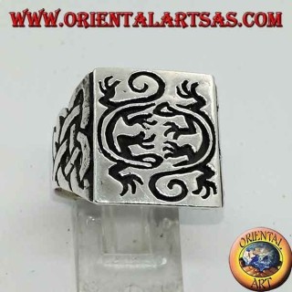 Bague carrée en argent avec sceau gecko double miroir gravé