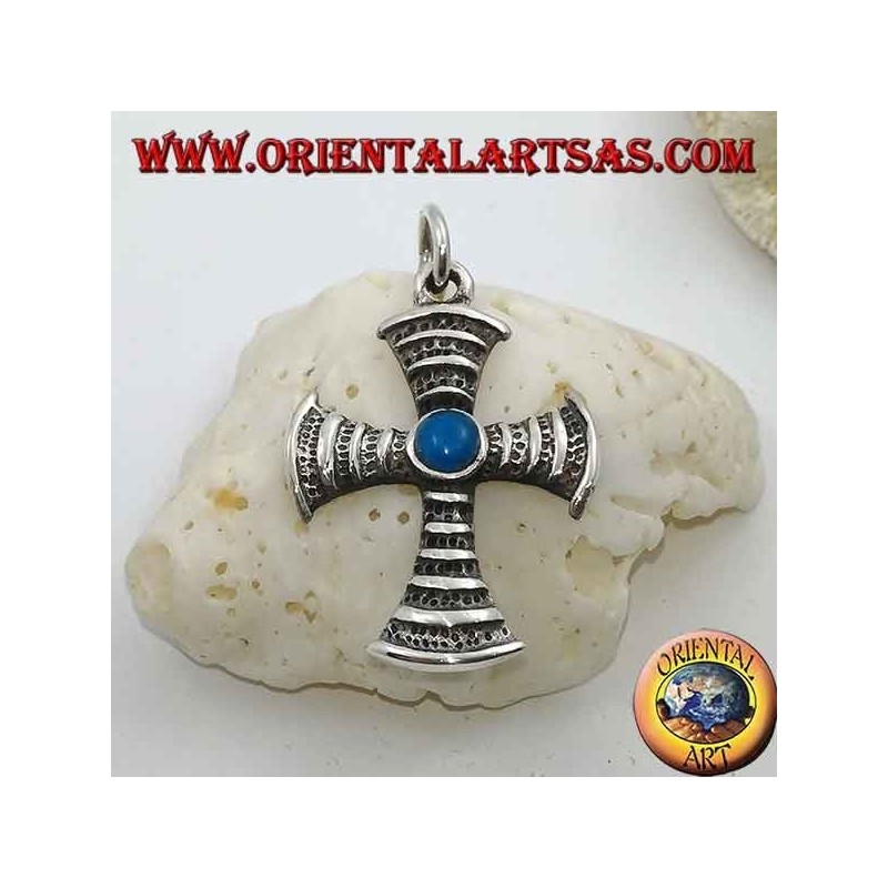 Pendentif en argent en forme de croix avec turquoise centrale ronde