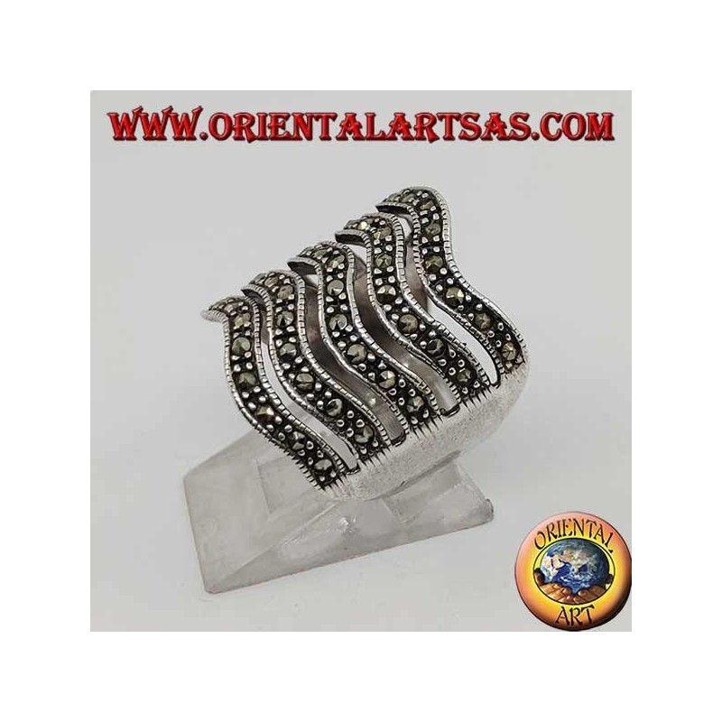 Silver band ring of 5 wavy lines with marcasite