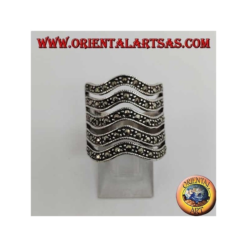 Anillo de plata de 5 líneas onduladas con marcasita