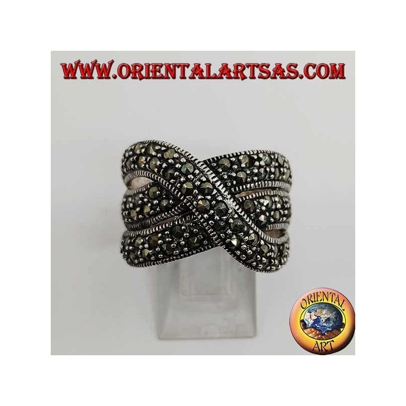 Anillo de plata de banda con entrelazado de 3 líneas con marcasita