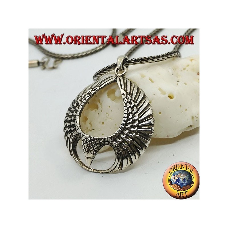 Pendentif en argent aigle en vol avec ailes ouvertes en cercle