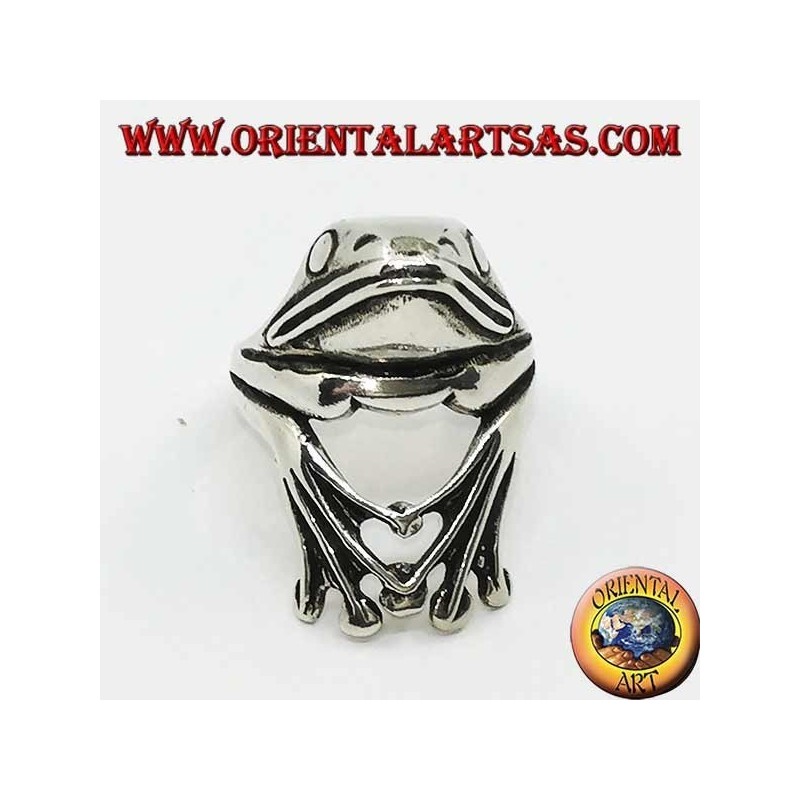 Silver ring in the shape of a clinging frog