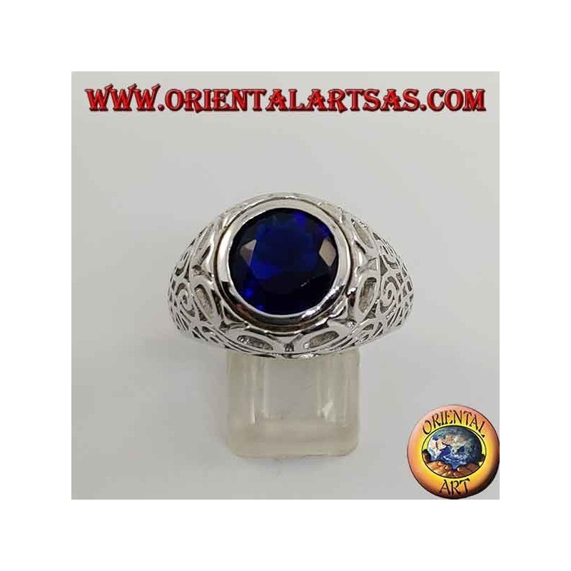 Bague en argent avec zircon saphir rond perforé sur les côtés