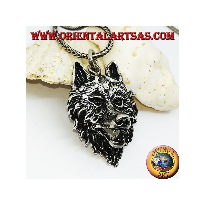 Großer silberner Wolfskopfanhänger