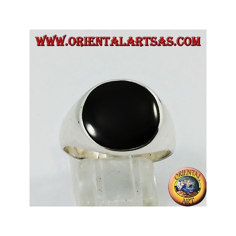 Anello in argento liscio con onice tonda