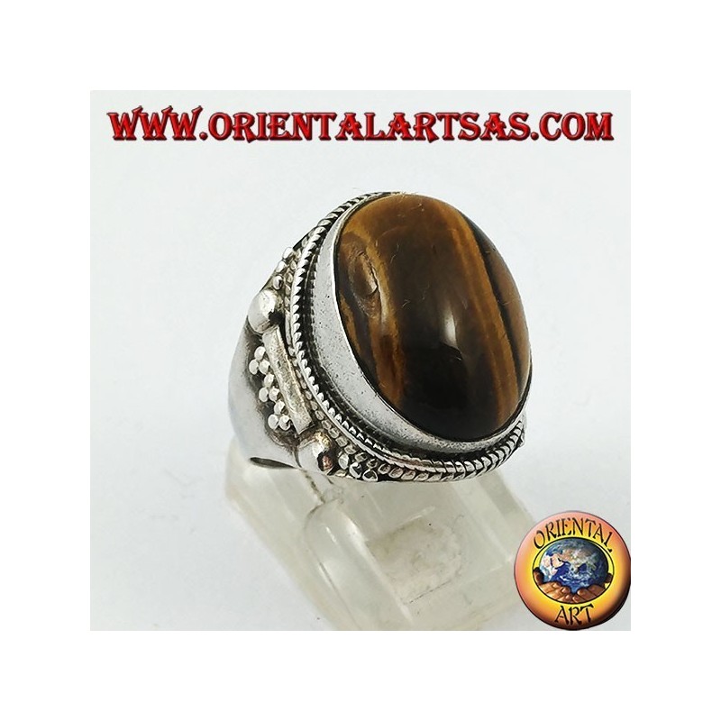 Silberring mit ovalem Cabochon-Tigerauge und indischen Verzierungen