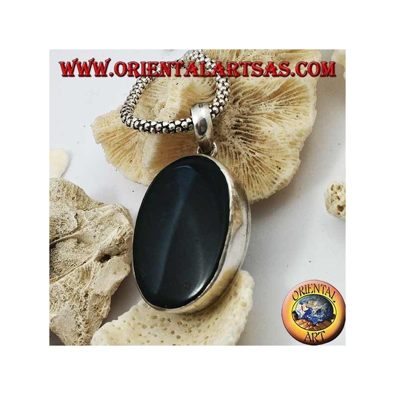 Glatter ovaler Silberanhänger mit Om mit Onyx auf der Unterseite (groß)