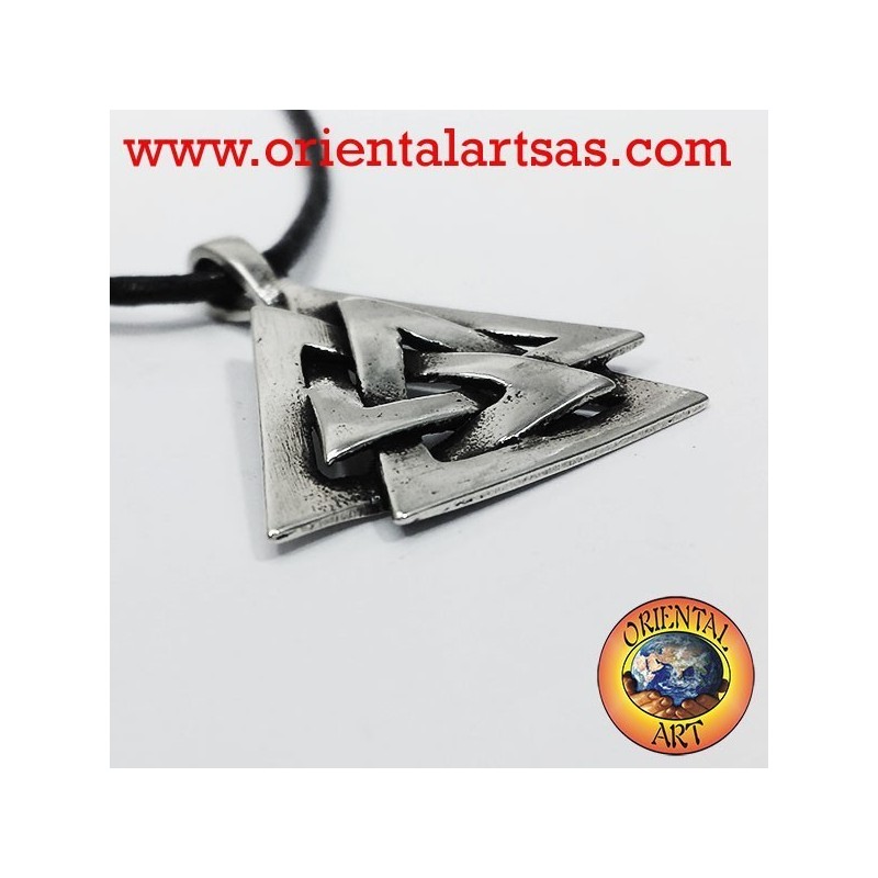 Ciondolo celtico Il Valknut o nodo di Odino in argento 