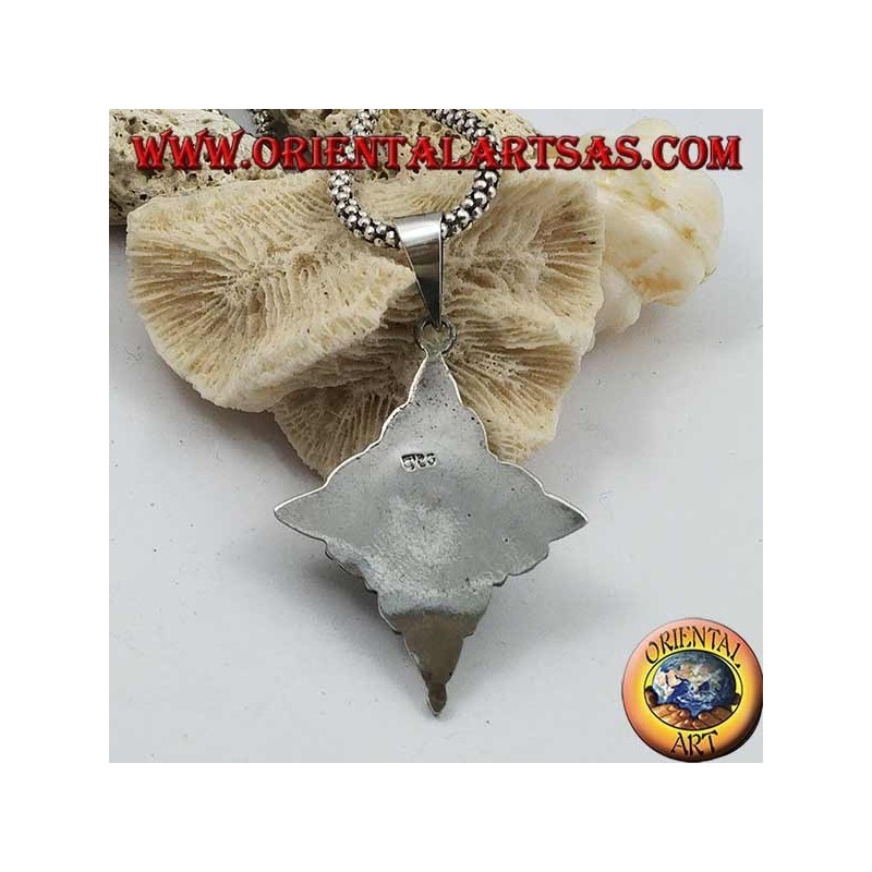 Ciondolo in argento con black star (Diopside) ovale e decorazioni con punti cardinali