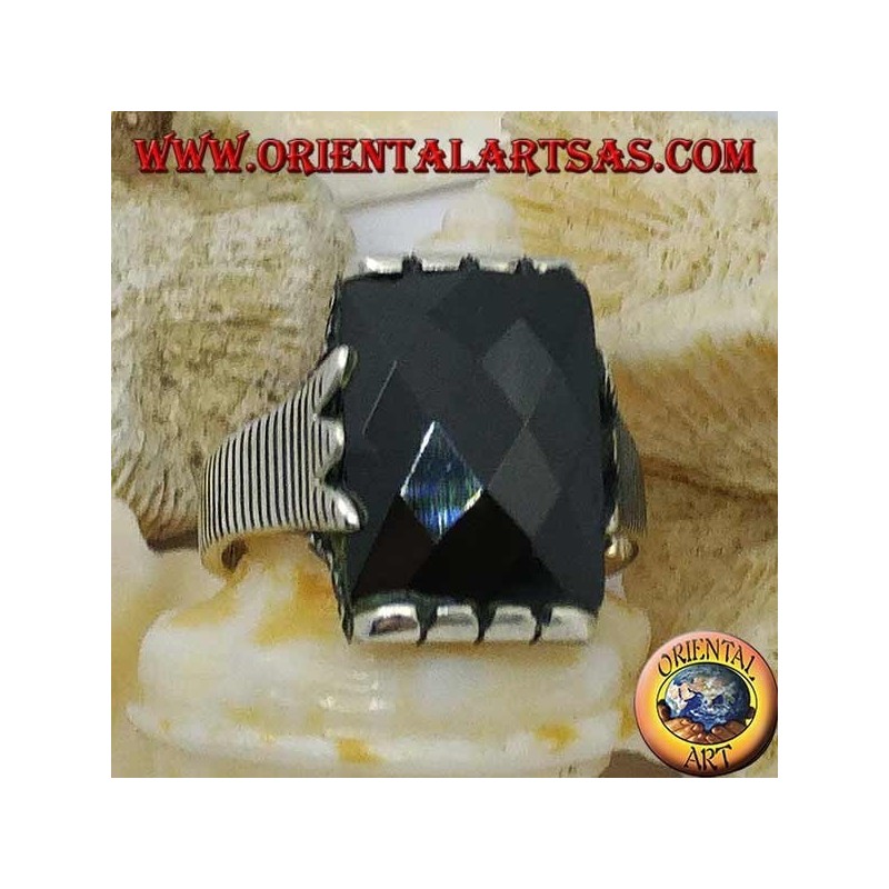 Anillo de plata con ónix rectangular facetado y marco de clip