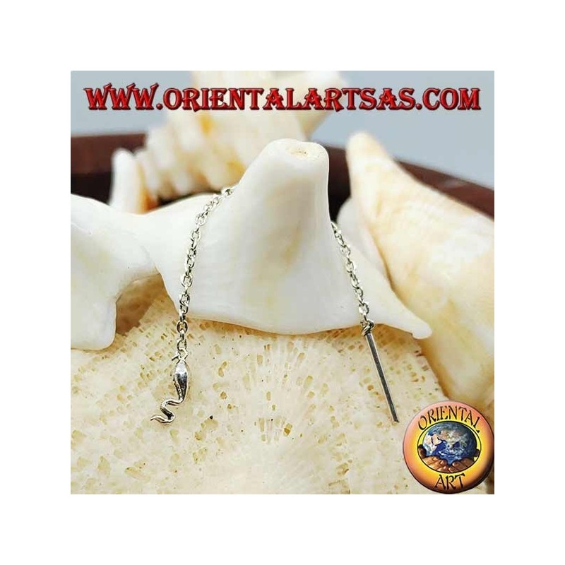 Pendientes de cadena de plata con serpiente de 6 cm.