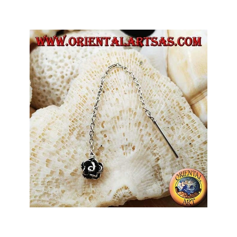 Orecchini in argento a catenina con rosa da 6 cm