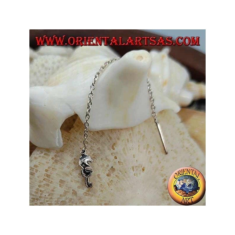 Pendientes de plata con caballito de mar de 6 cm.