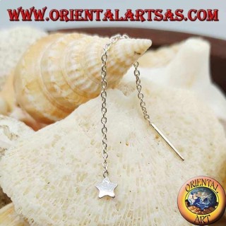 Boucles d'oreilles chaîne en argent avec étoile lisse de 6 cm
