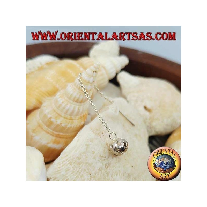 Orecchini in argento a catenina con palla da takraw da 6 cm