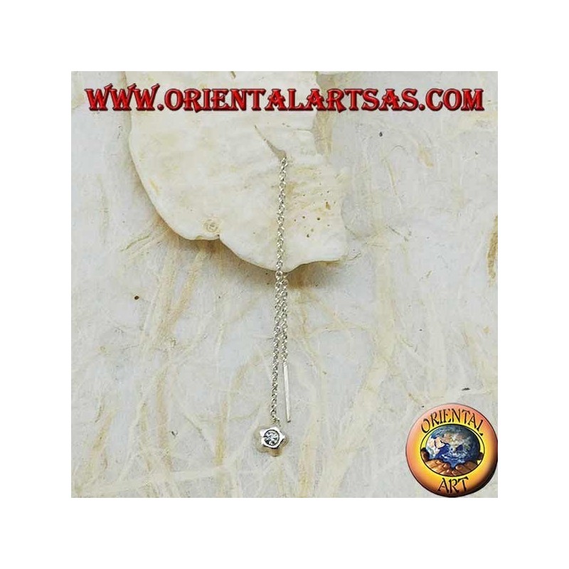 Boucles d'oreilles en argent avec une chaîne en étoile convexe avec des strass blancs de 9 cm