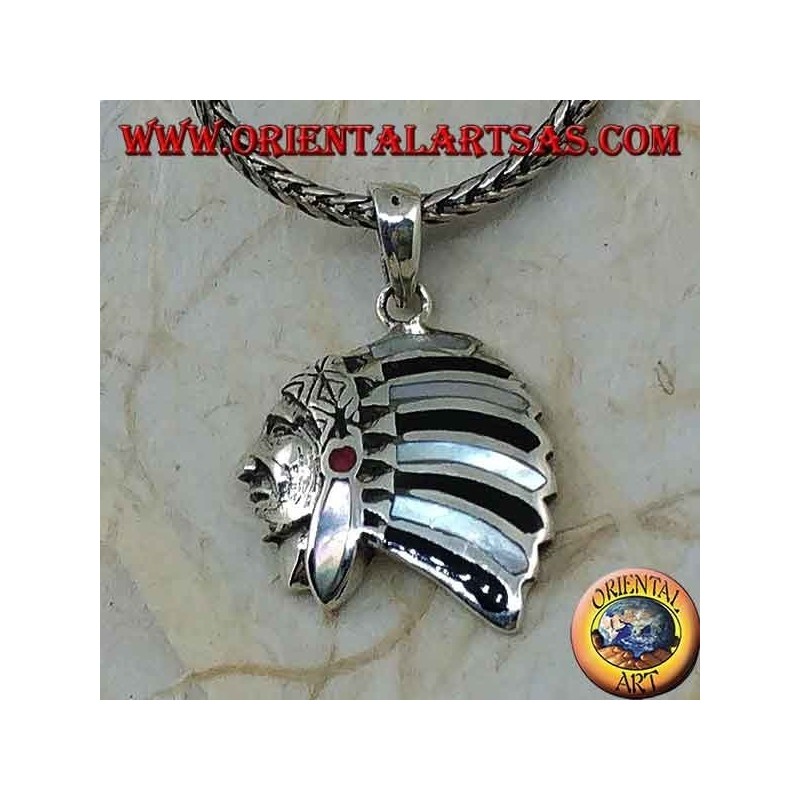 Pendentif en argent, profil d'un Indien natif avec coiffe en nacre