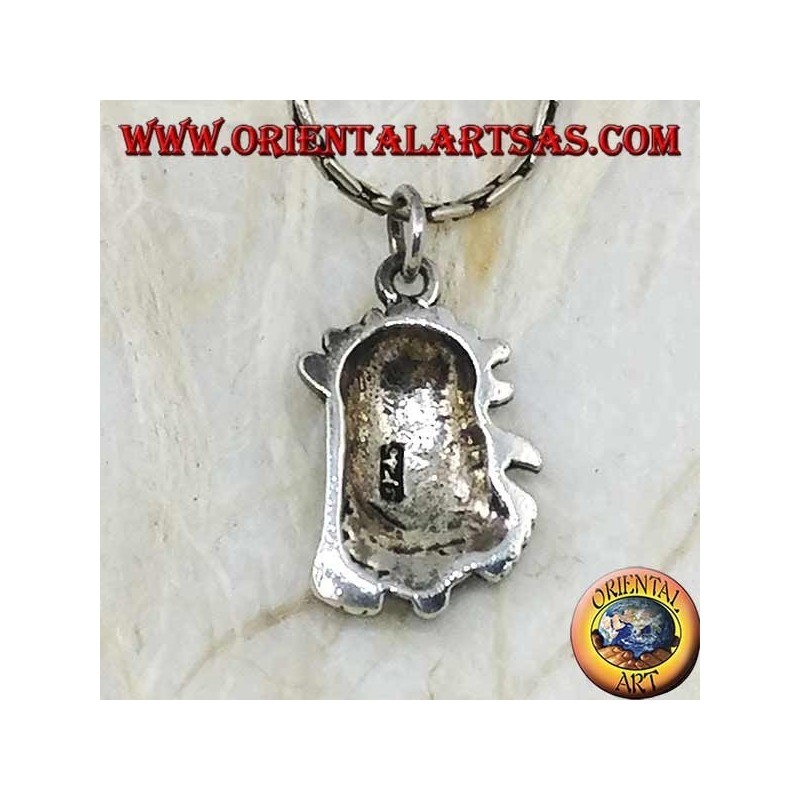 Colgante de plata cara de un indio nativo en relieve