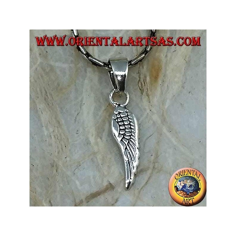 Colgante de plata con forma de ala de ángel de doble cara con plumas grabadas (pequeño)