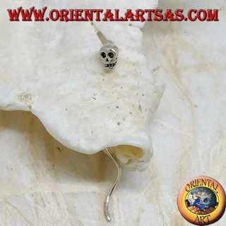 Silver earrings with skull chain and 3 cm wavy wire