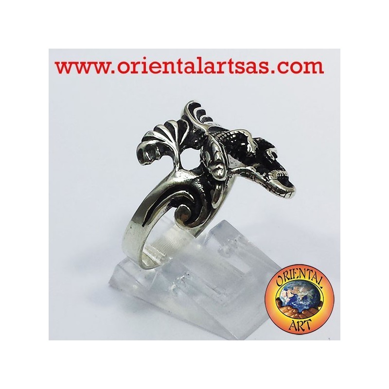 Anillo del dragón con las alas de plata (Basilisk)
