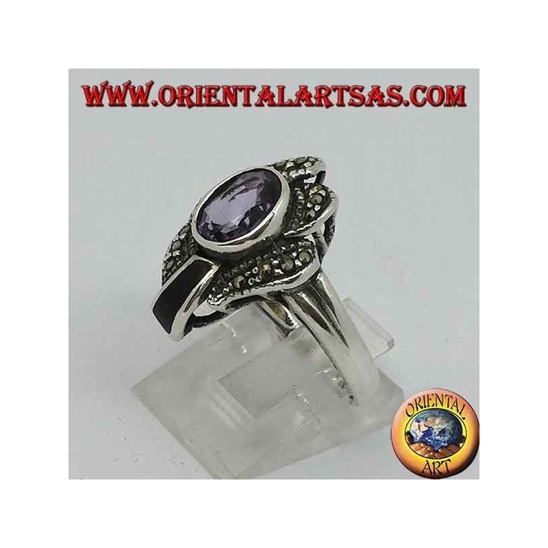 Bague en argent avec améthyste ovale naturelle et onyx entourée de marcassite