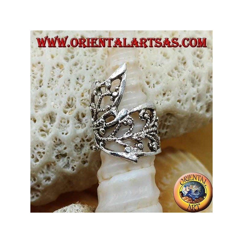 Orecchino Ear Cuff in argento, foglie arrotolate