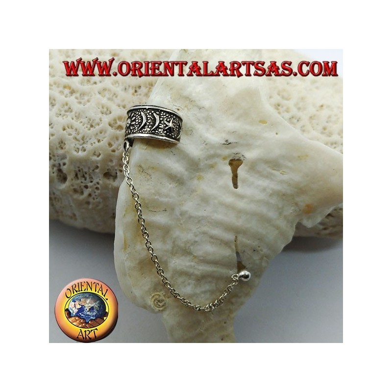 Orecchino Ear Cuff in argento con catenella, lune e stelle in altorilievo