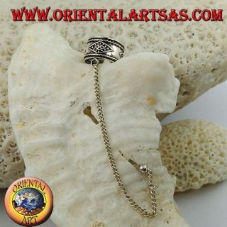 Ohrmanschette Silberohrring mit Kette, Raute im Hochrelief
