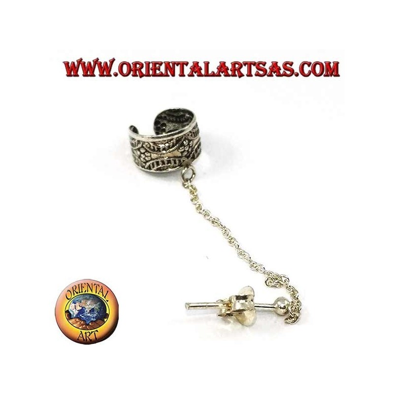 Boucle d'oreille en argent avec chaîne, feston avec fleurs en haut-relief